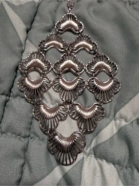 Sarah Coventry Silver-Tone Sculpted Fan Link Pendant Necklace